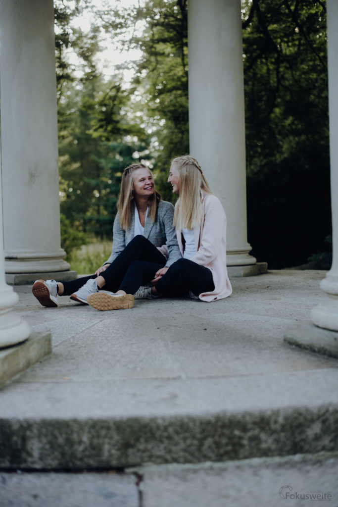Paarfotografie Sonnentempel Schlossgarten Eutin