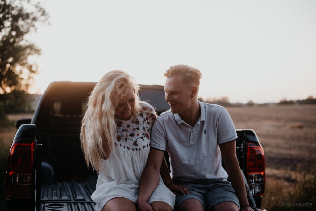 Paarfotograf Ostholstein Shooting im Sonnenuntergagn