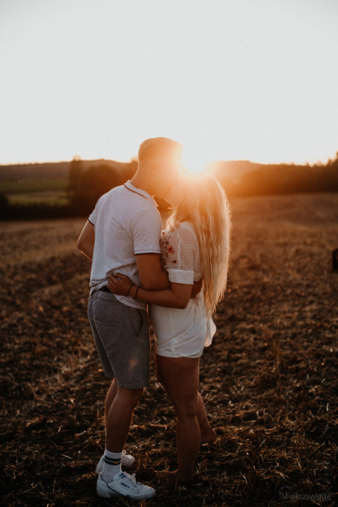 Paarfotograf Eutin Paarfoto im Sonnenuntergang
